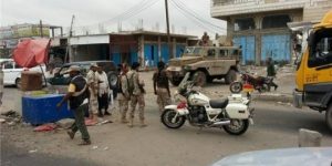 الوضع في عدن: استمرار الاشتباكات العنيفة بين المسلحين التابعين للسعودية والتابعين للإمارات