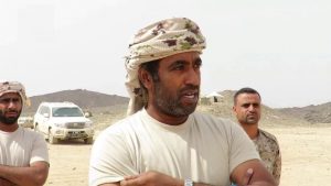 تفاصيل ساخنة : قائد القوات الإماراتية في مأرب يُهدد قيادات الفصائل الموالية للتحالف بالتصفية بطيران الأباتشي